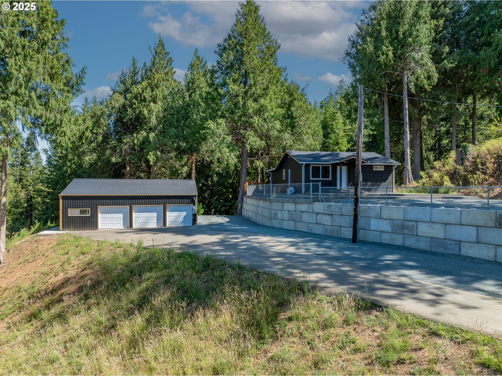 94531 SMOKEY LN