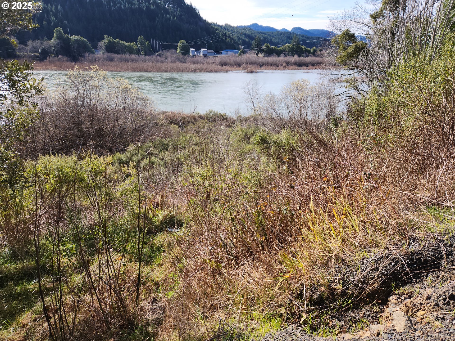 N Bank Rogue River 705