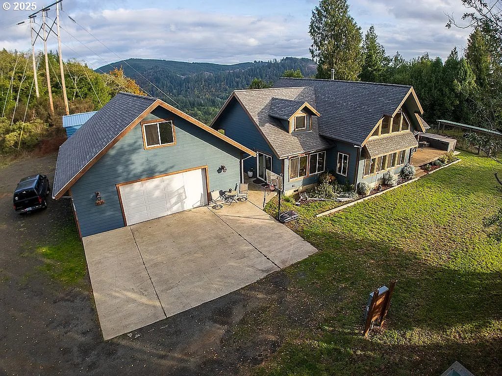 2636 WESTERN DR