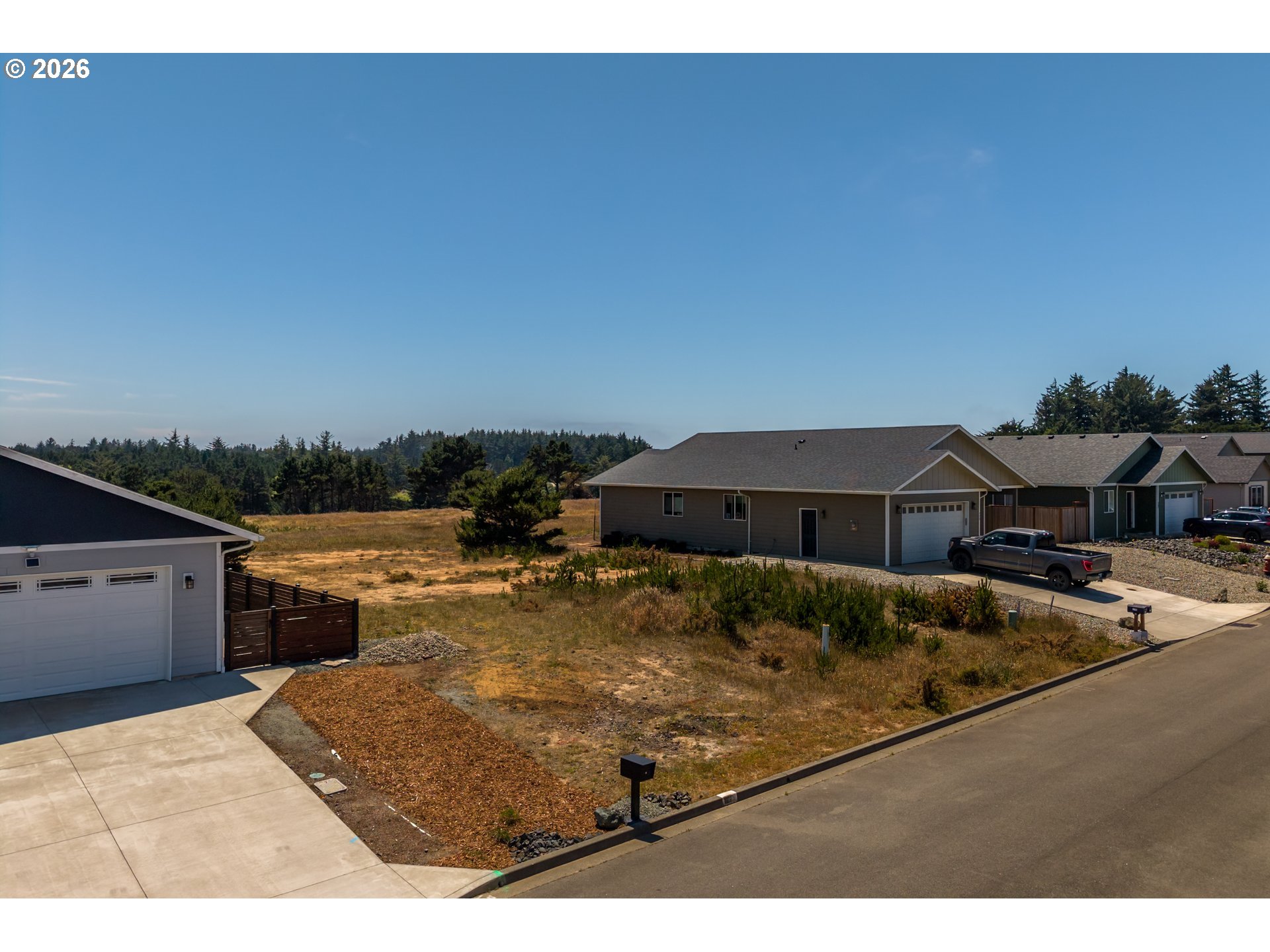 753 SEACREST DR