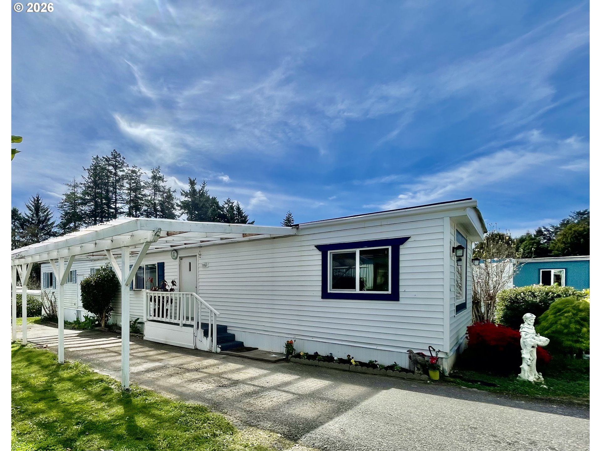 16131 W HOFFELDT LN 18
