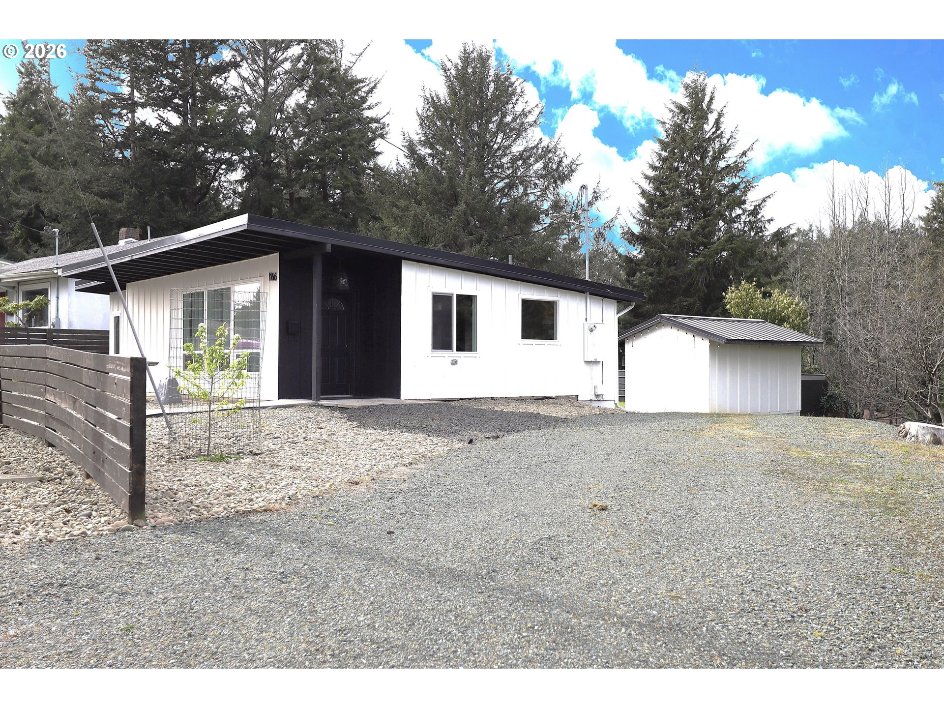 1166 WINSOR AVE