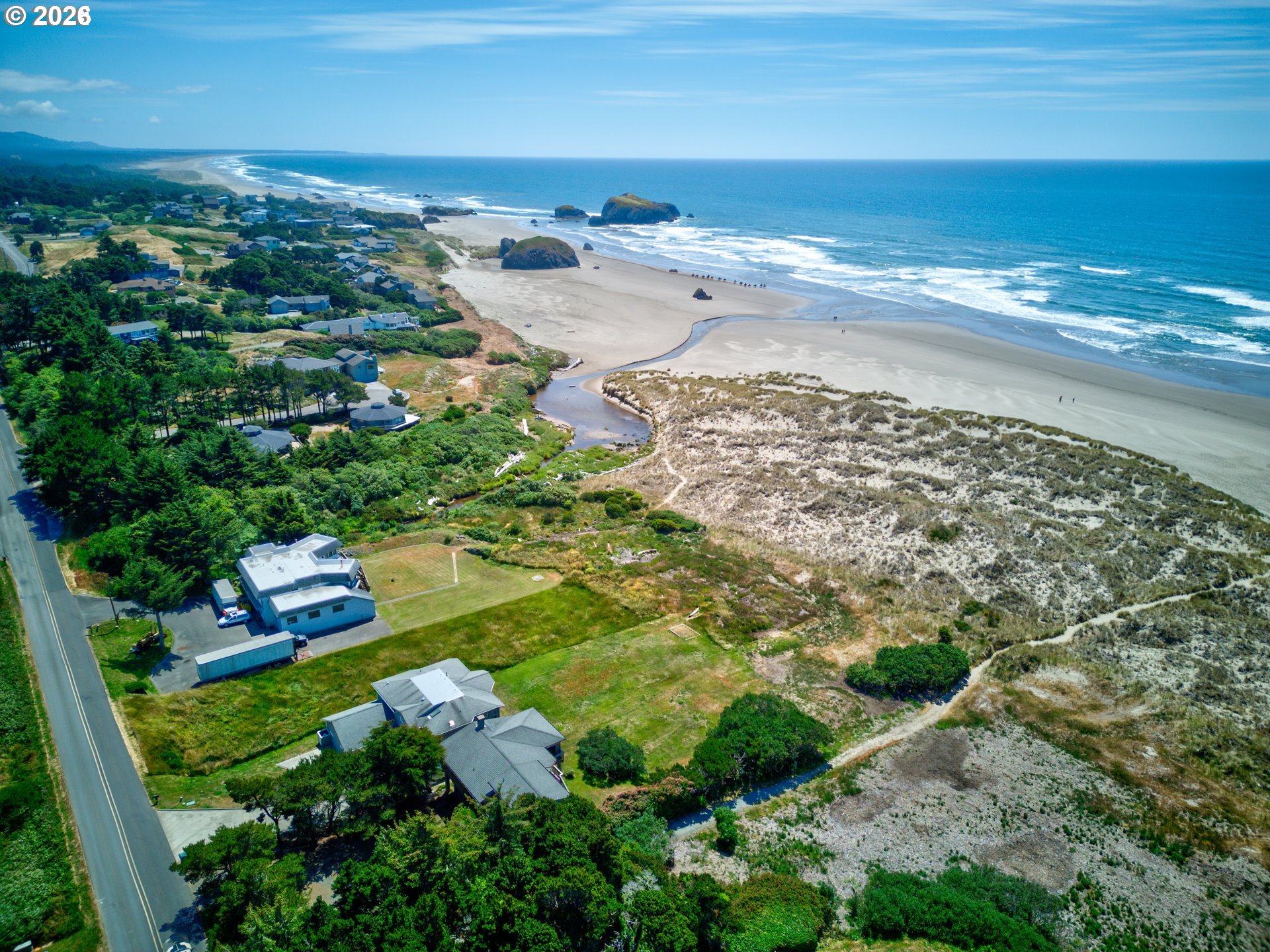 3446 BEACH LOOP DR