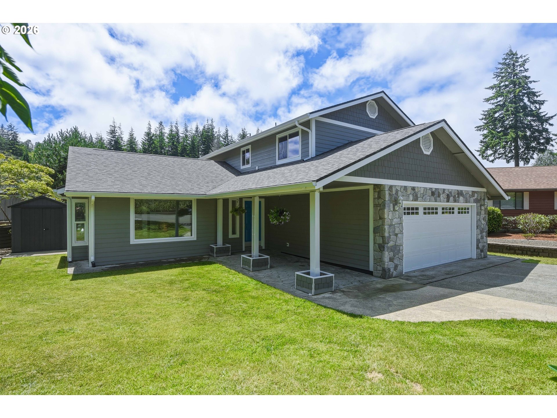 1915 FERN CT