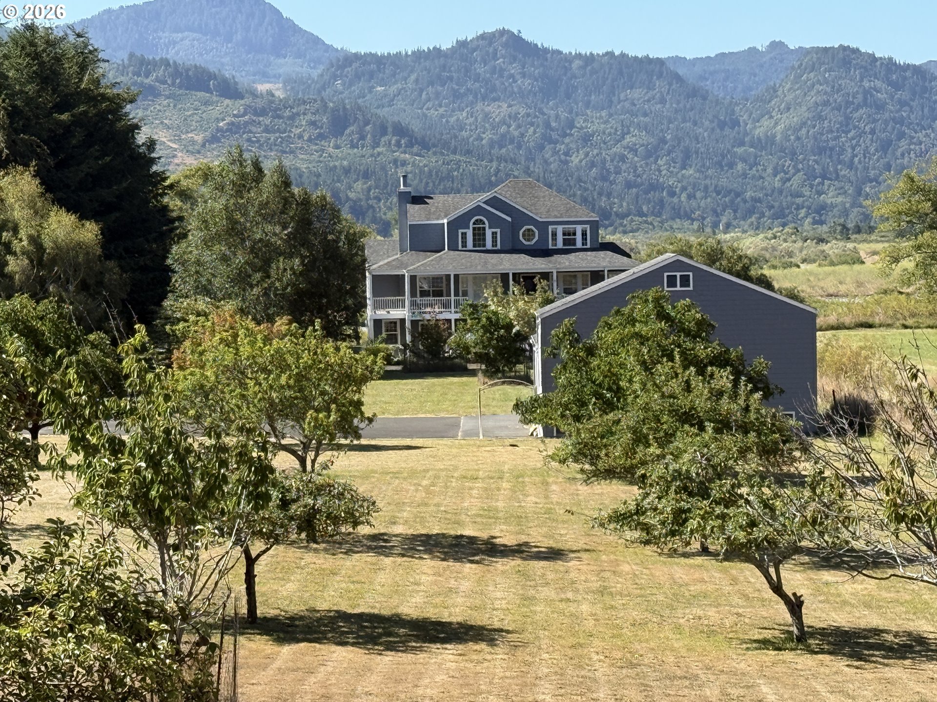 95570 N BANK ROGUE RIVER RD