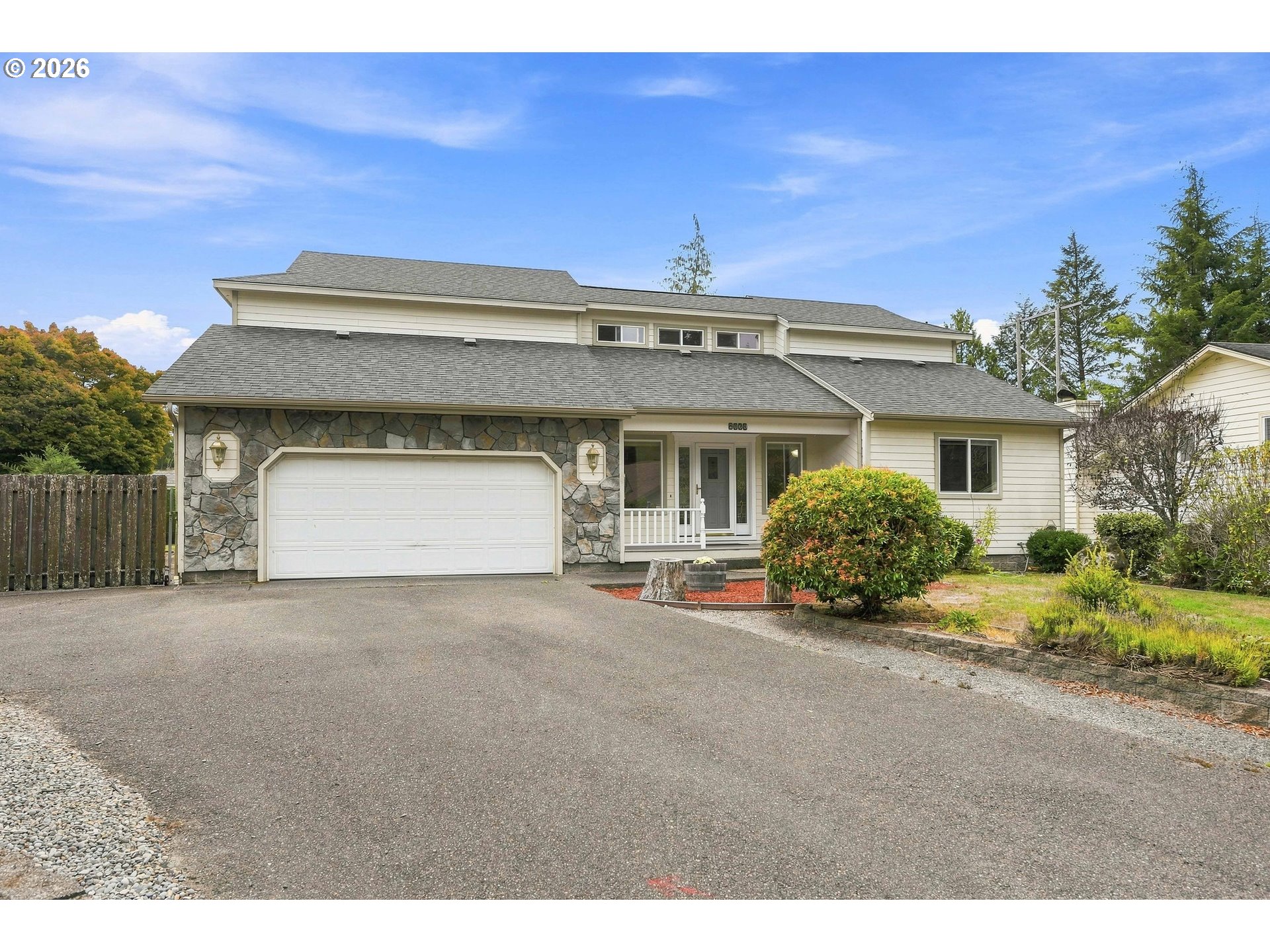 2060 Timberline DR