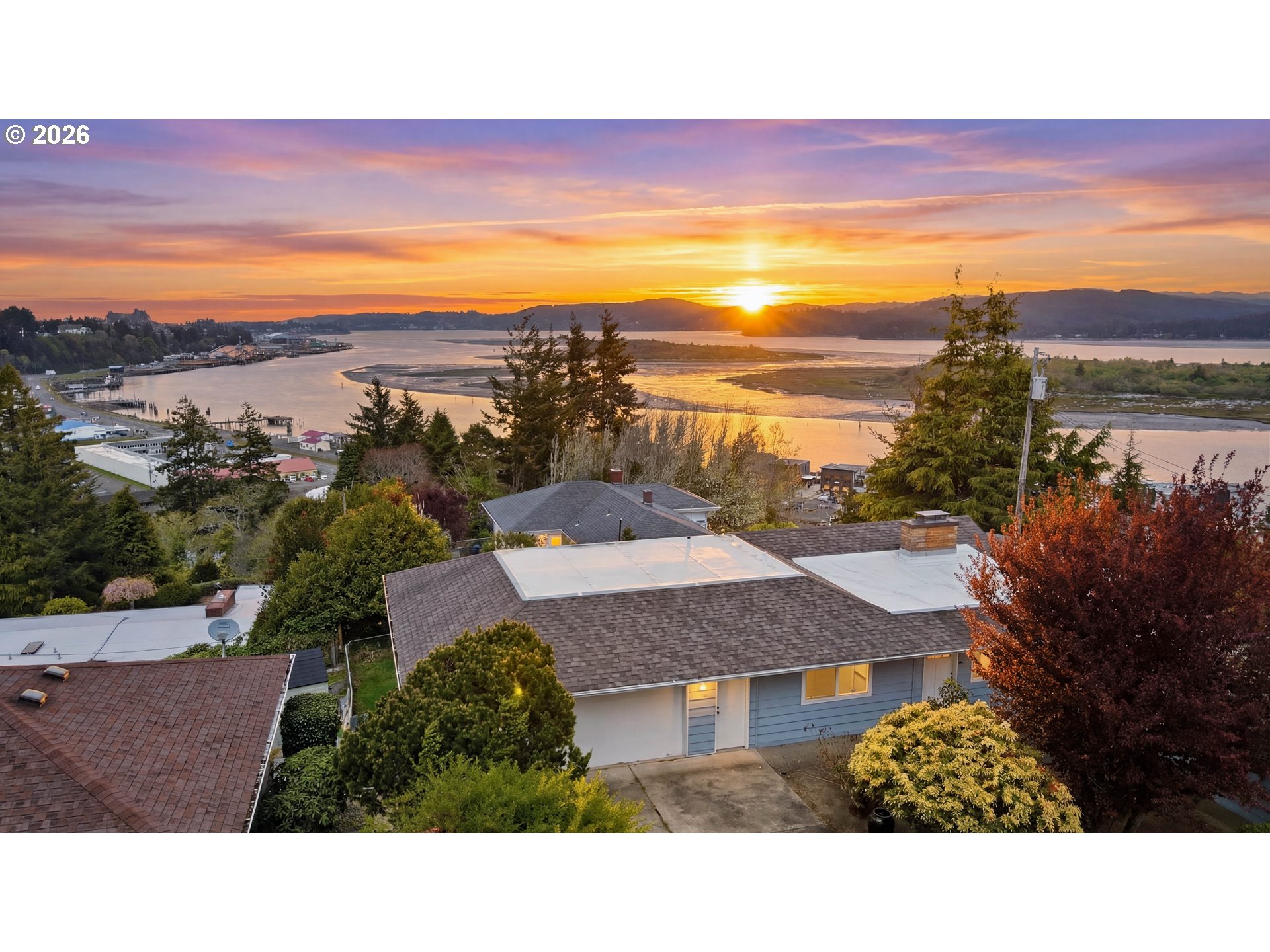 546 W FIR AVE